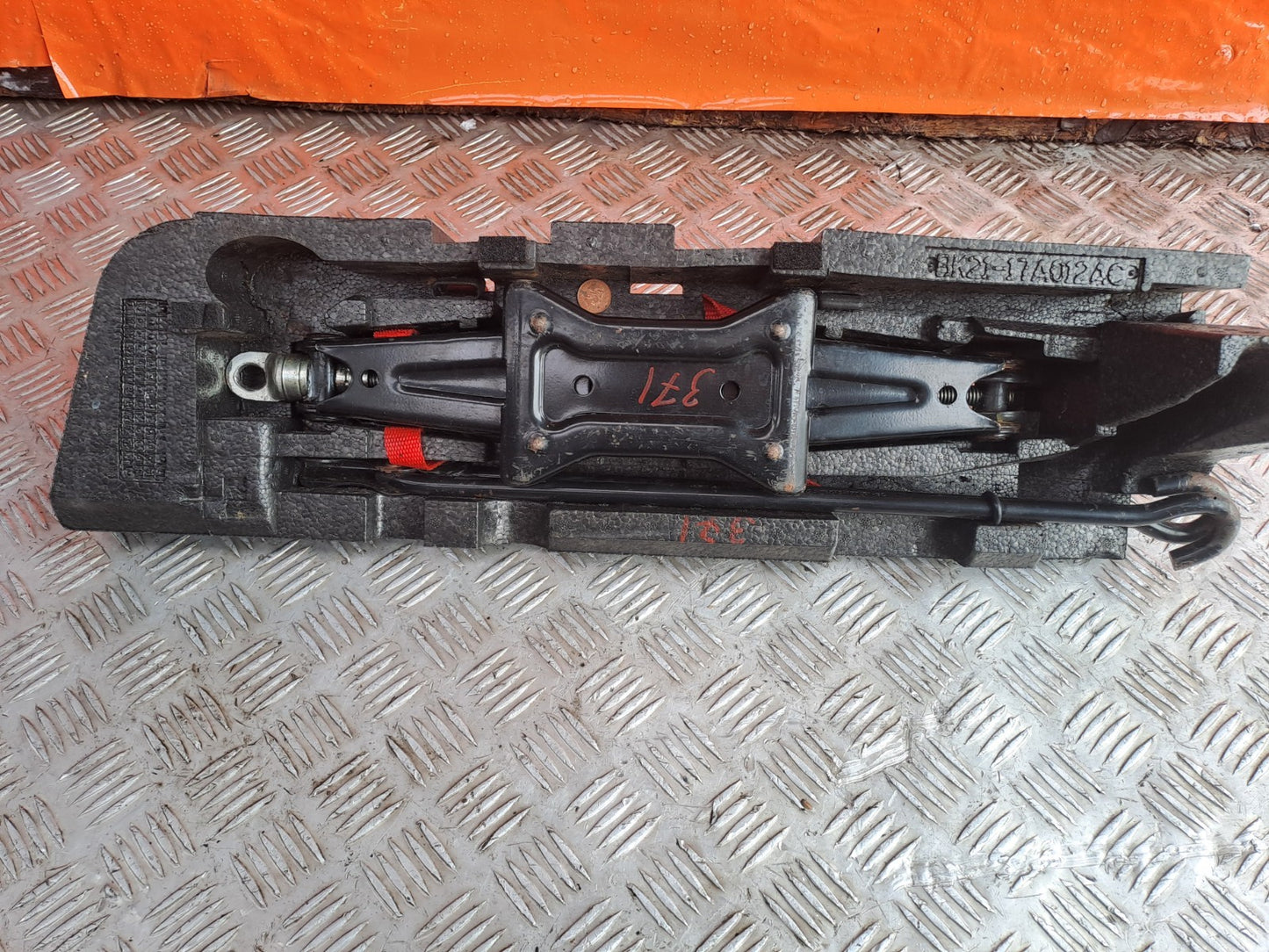 2015 Ford Tourneo Custom Jack Kit BK21-17A012-AC Warranty A371 - Image 7
