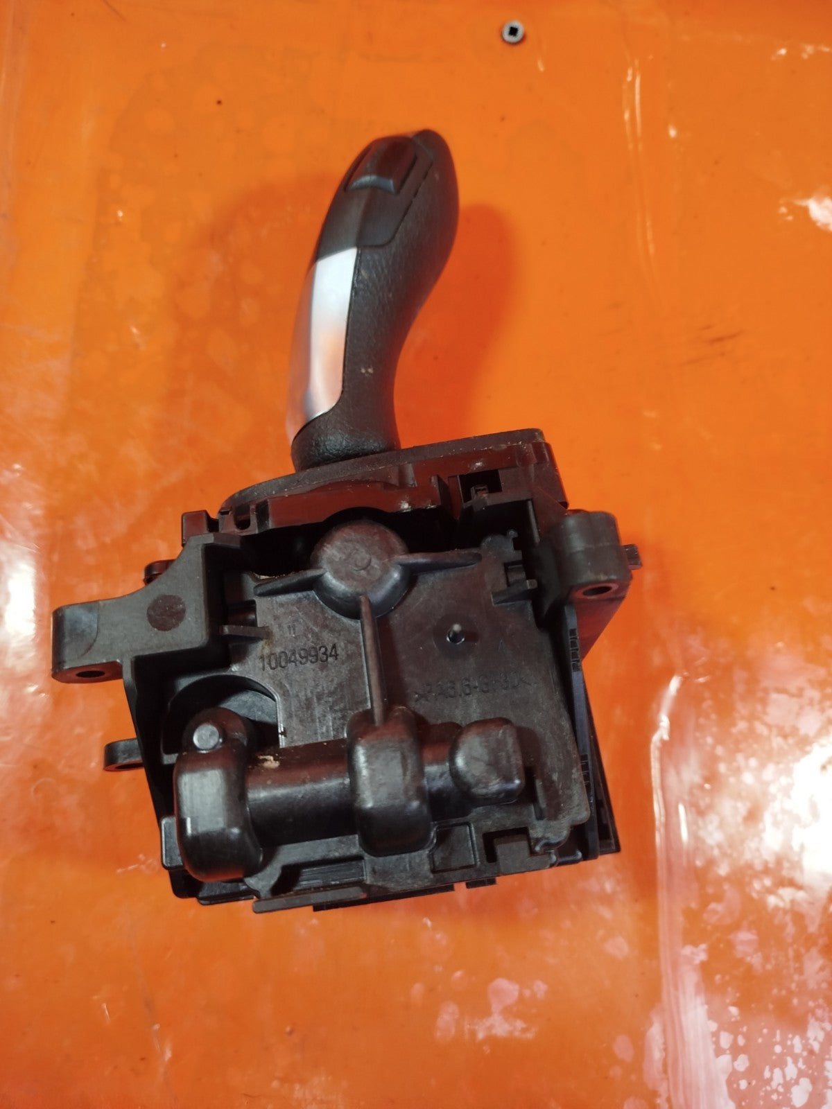 ✅BMW F22 218I SPORT 1.5 PETROL 2016 AUTOMATIC GEAR SHIFT SELECTOR 10099972-00 - Image 7