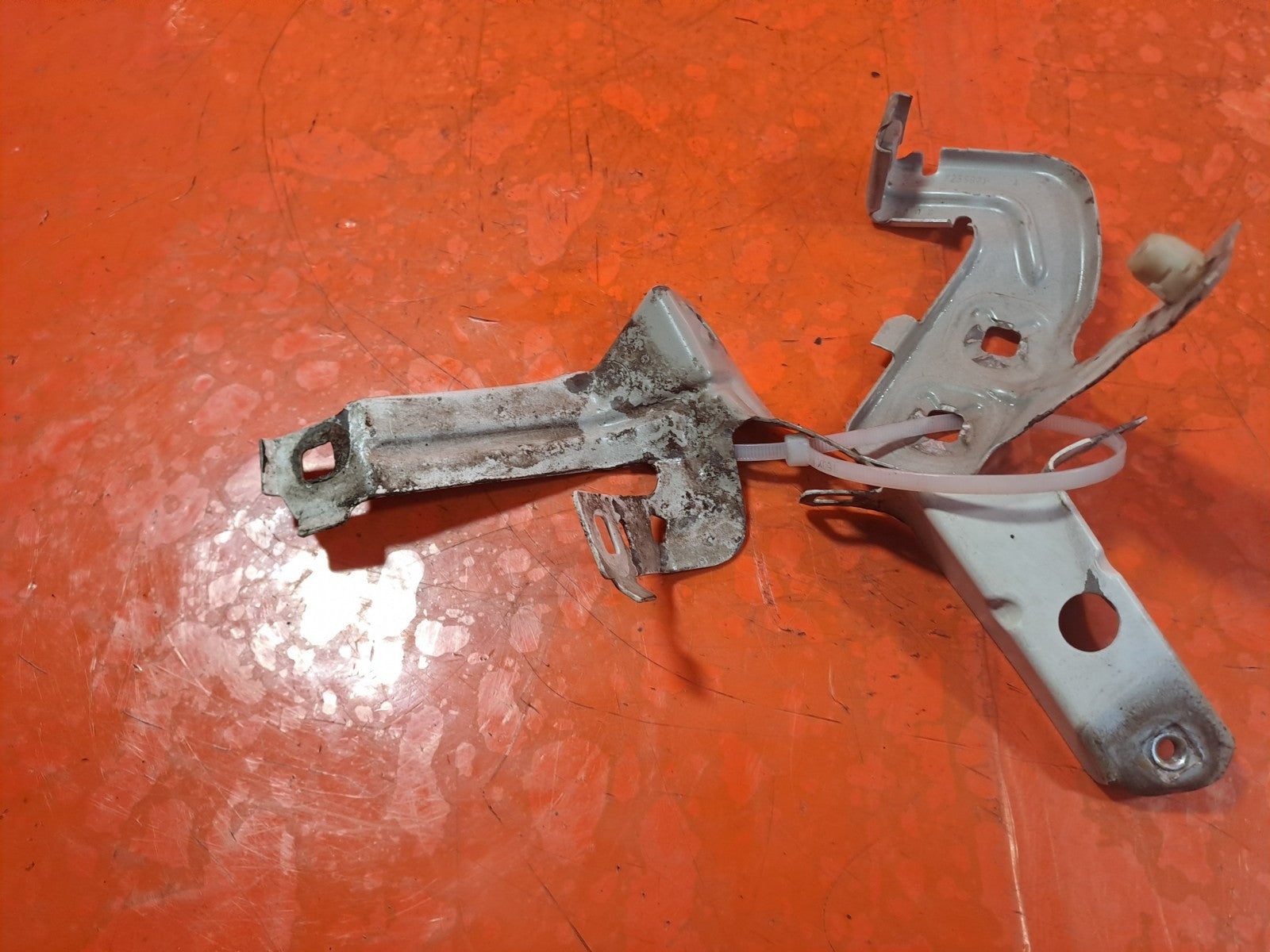 ✅BMW F33 420D M SPORT 2.0 DIESEL 2015 FRONT LEFT WING BRACKETS 7255821 Warranty - Image 10