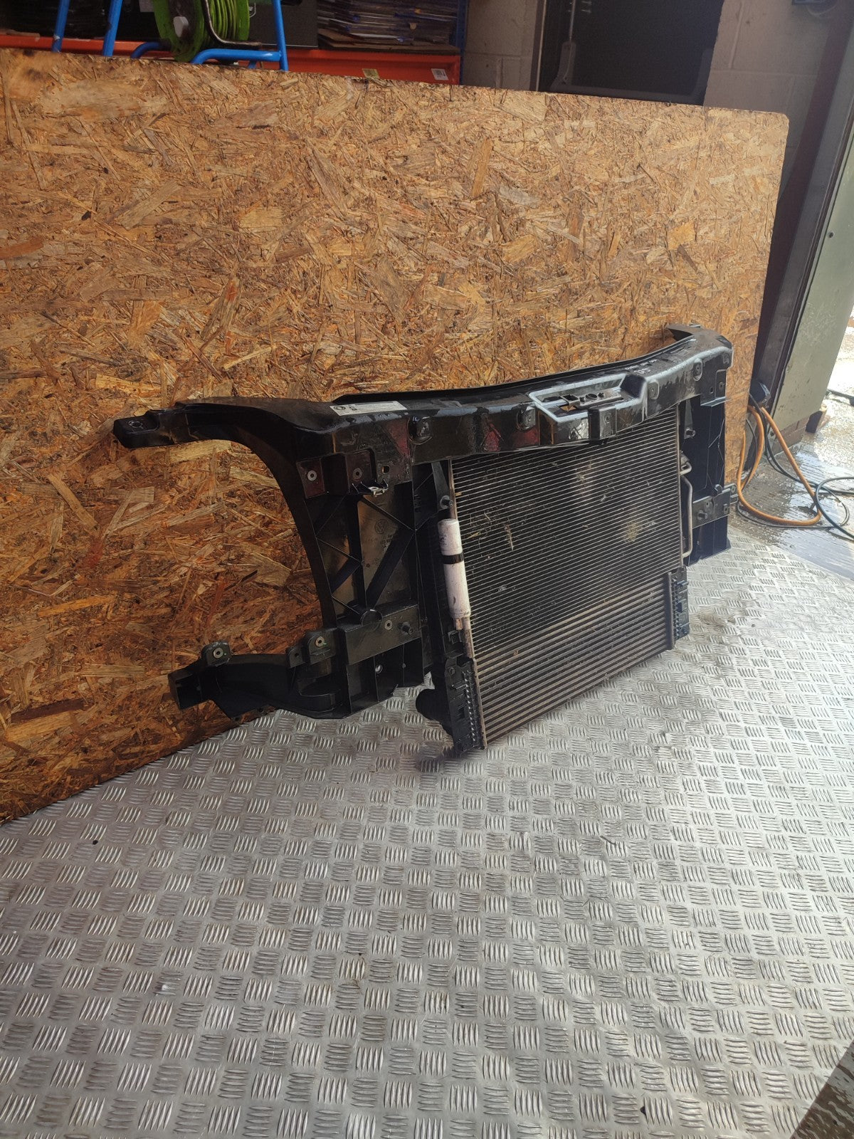 ✅2015 VW CRAFTER CR35 2.0D FRONT RADIATOR PACK 2E0805591 + WARRANTY A275 - Image 6