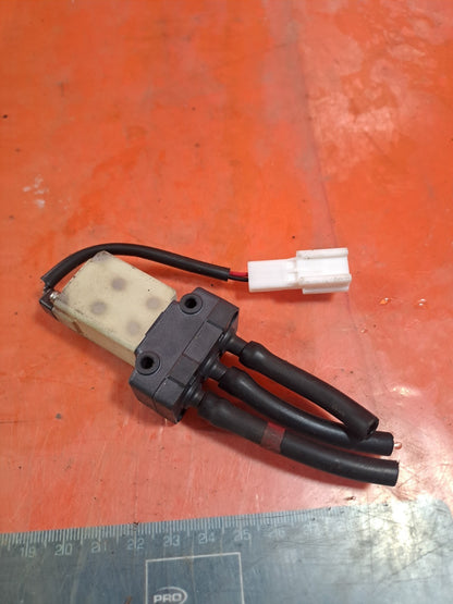 ✅NISSAN JUKE TEKNA 1.5 DIESEL 2017 REAR SOLENOID VACUUM VALVE LVMK202-6J-X5-4 - Image 2