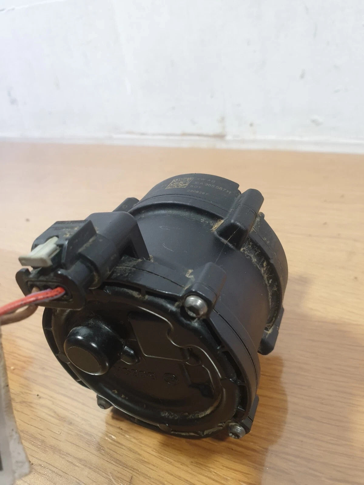ebay-src:https://i.ebayimg.com/00/s/mtywmfgxmjaw/z/tnmaaeswfunqkprt/$_57.jpg