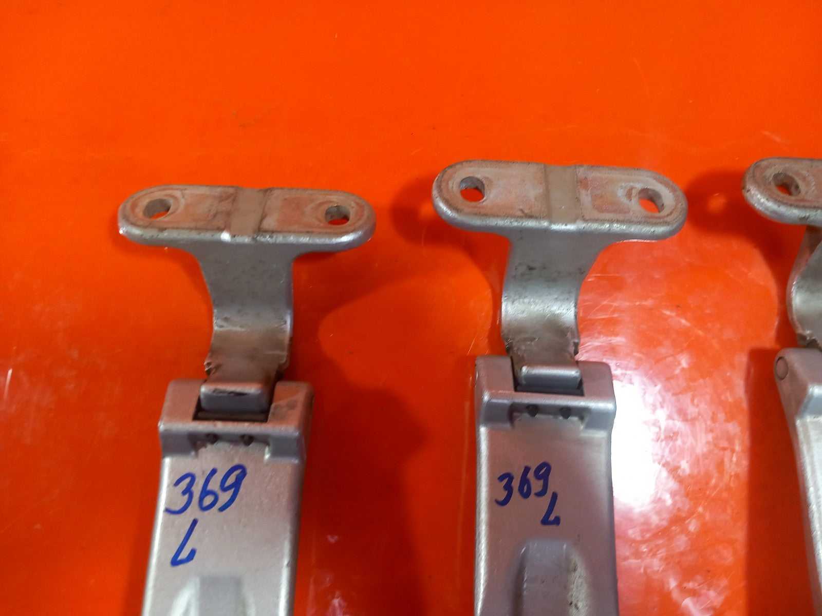 2017 Ford Transit Connect Rear Door Hinge Set Right Left V42982-AC Warranty A369 - Image 7