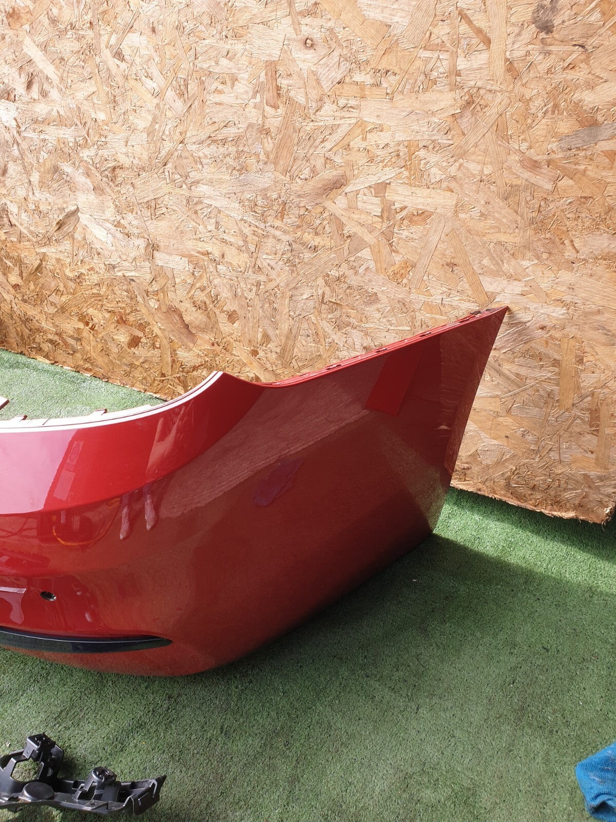 BMW 4 SERIES F33 420D SPORT 2.0 DIESEL 2018 REAR BUMPER RED & BRACKET SET A165 - Image 7