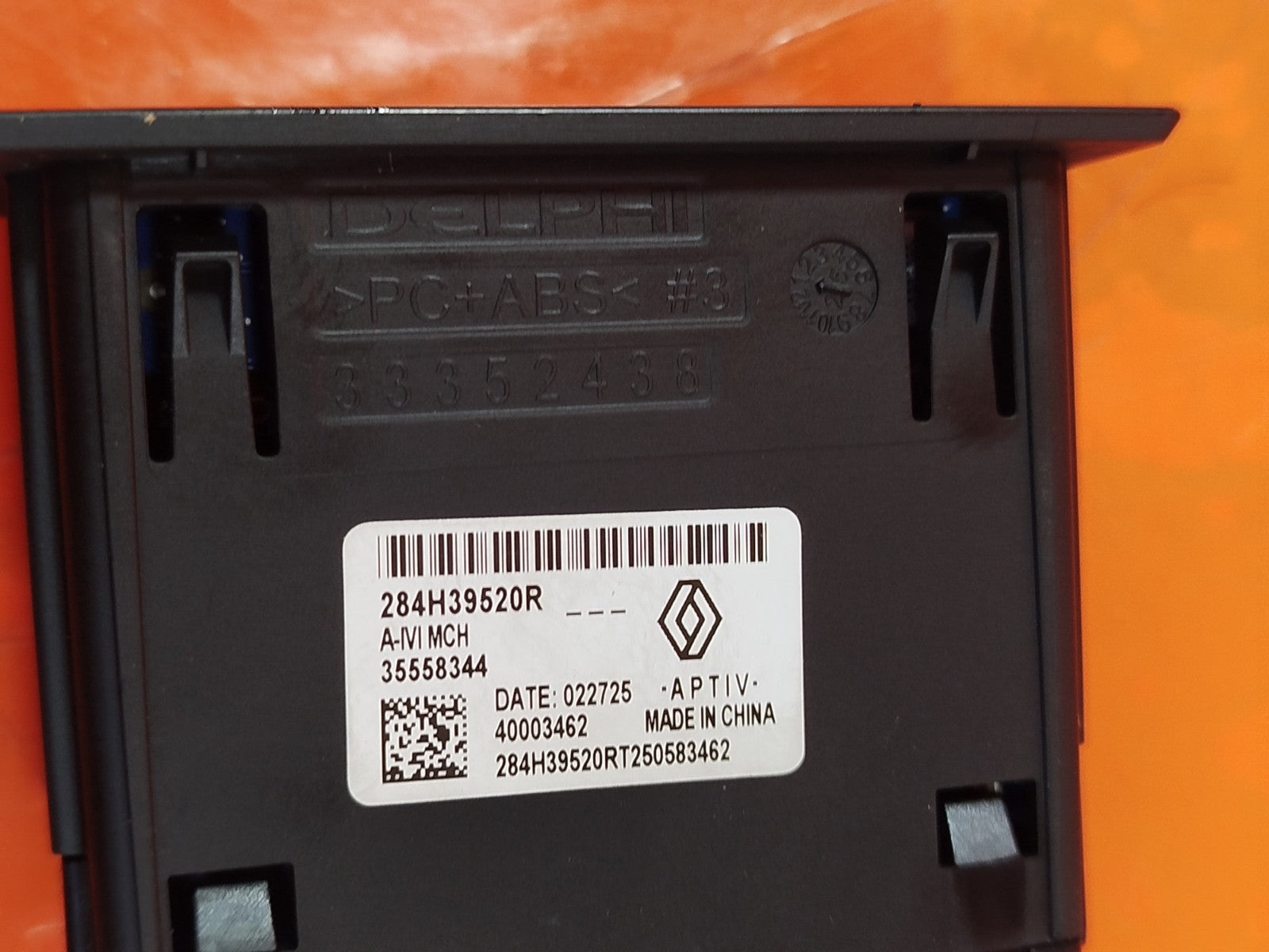 ✅RENAULT CLIO V 1.6 PETROL 2025 USB SOCKET PORT 284H39520R Warranty A331 - Image 6