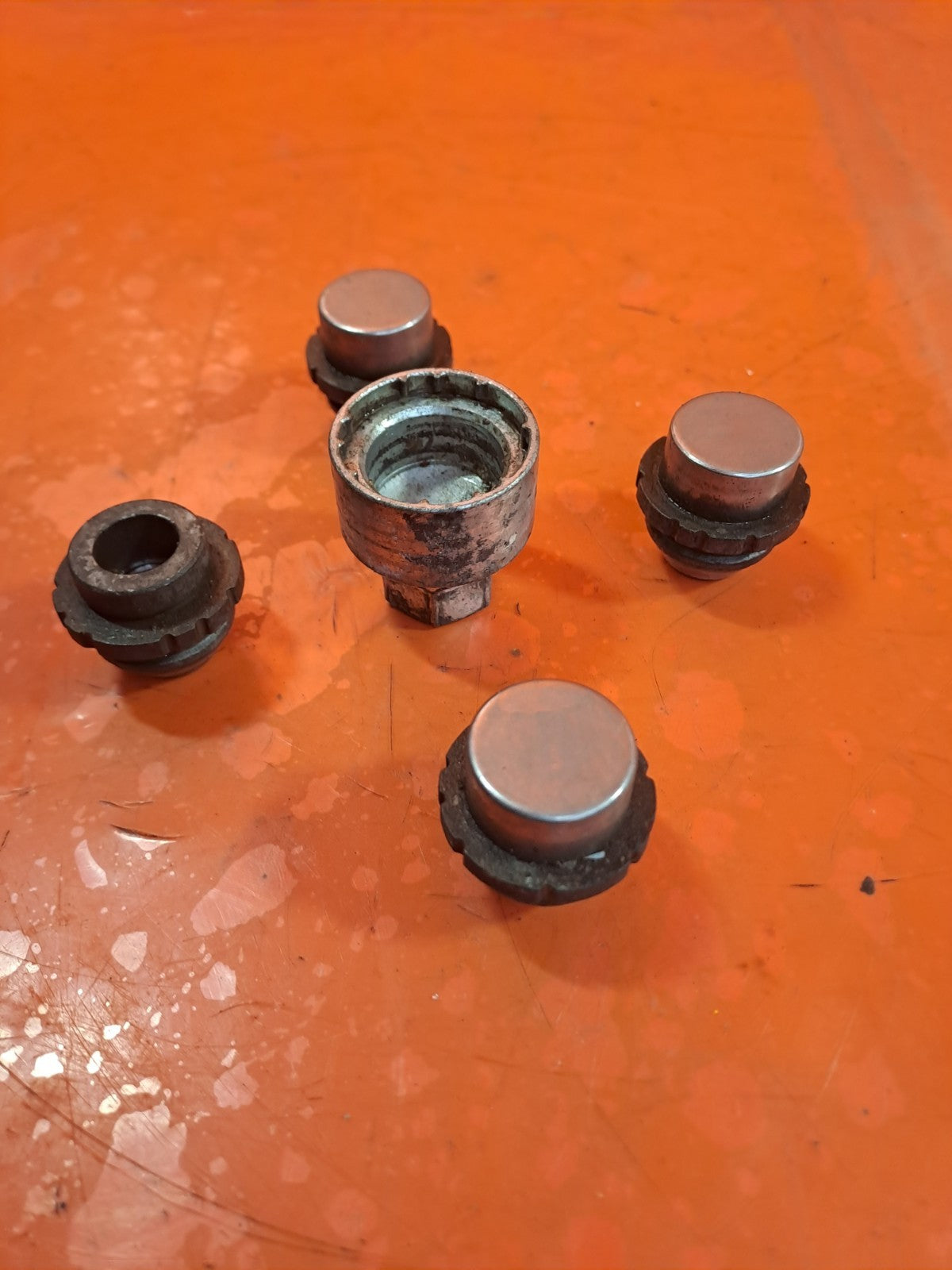 ✅FORD TRANSIT CONNECT 1.6 DIESEL 2015 LOCKING WHEEL BOLT NUTS Warranty A355 - Image 12