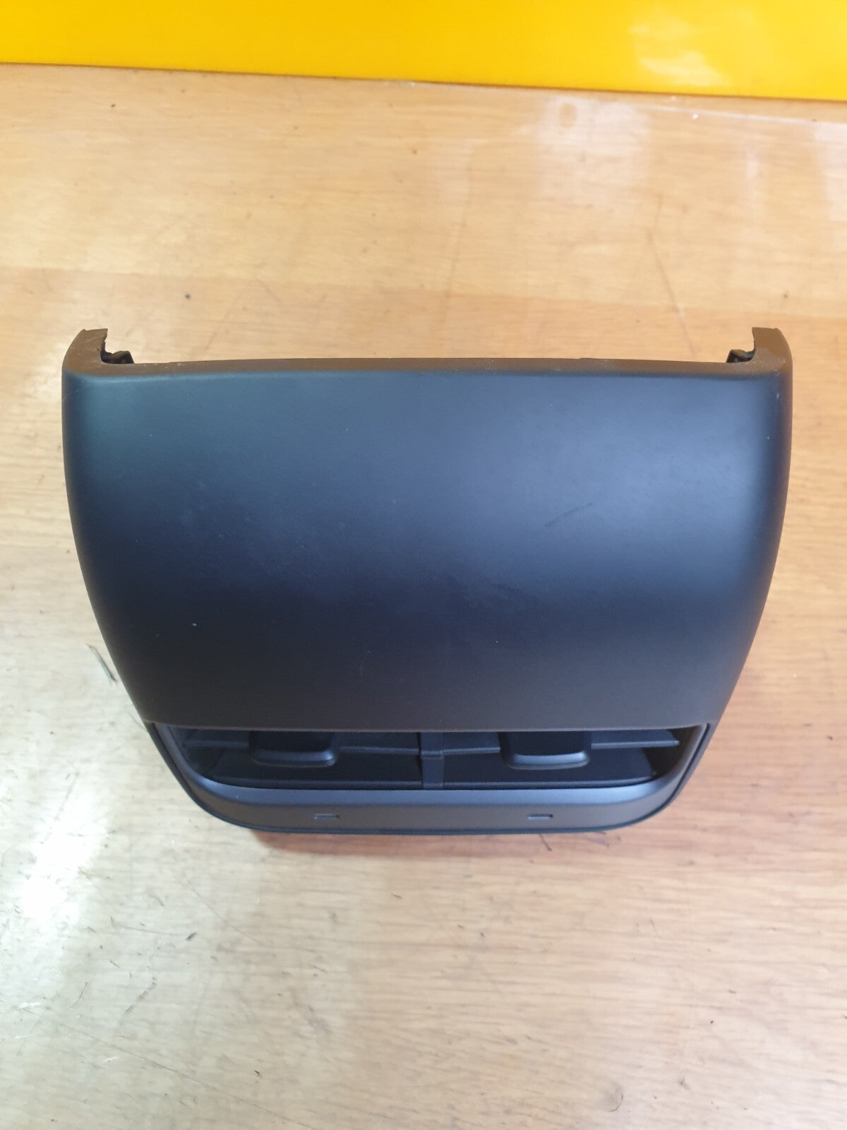 ✅2022 TESLA MODEL Y REAR AIR VENTS WITH USB 1546129-00-D + WARRANTY A172 - Image 7