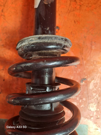 ✅MERCEDES W205 C200 2.0 PETROL 2015 FRONT RIGHT/LEFT SHOCK ABSORBER A2053200713 - Image 4