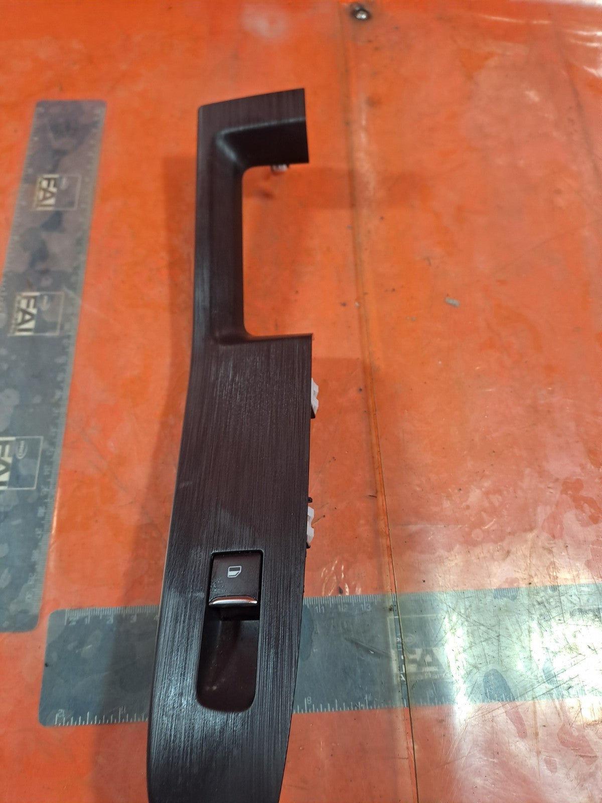✅FORD KUGA ST-LINE 2.5 PETROL 2025 FRONT LEFT WINDOW SWITCH LV4B14B133AEW A326 - Image 2