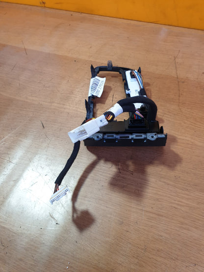 ebay-src:https://i.ebayimg.com/00/s/mtywmfgxmjaw/z/ea8aaoswpinmskh8/$_57.jpg