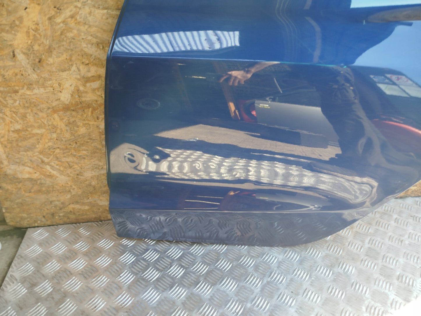 ✅TESLA MODEL 3 LONG RANGE 2020 rear LEFT DOOR BLUE Dent A266 - Image 2