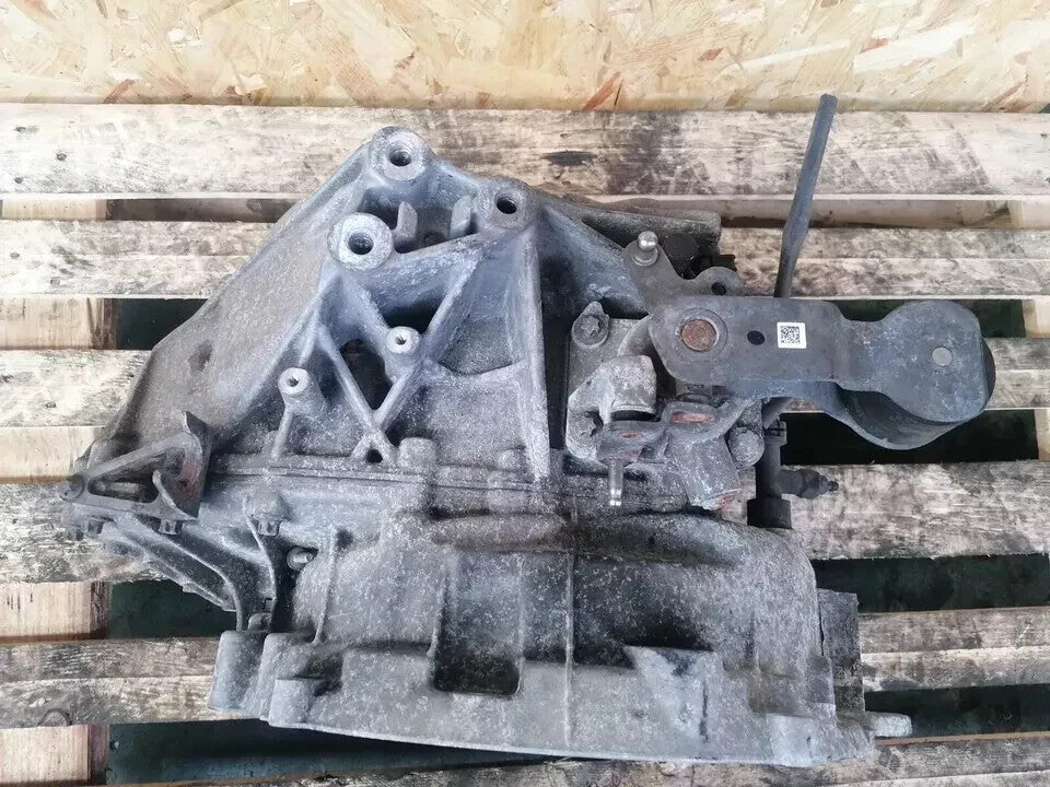 MERCEDES A200 W176 2.1 DIESEL 2015 6 SPEED MANUAL GEARBOX A1762610101 A047 - Image 3