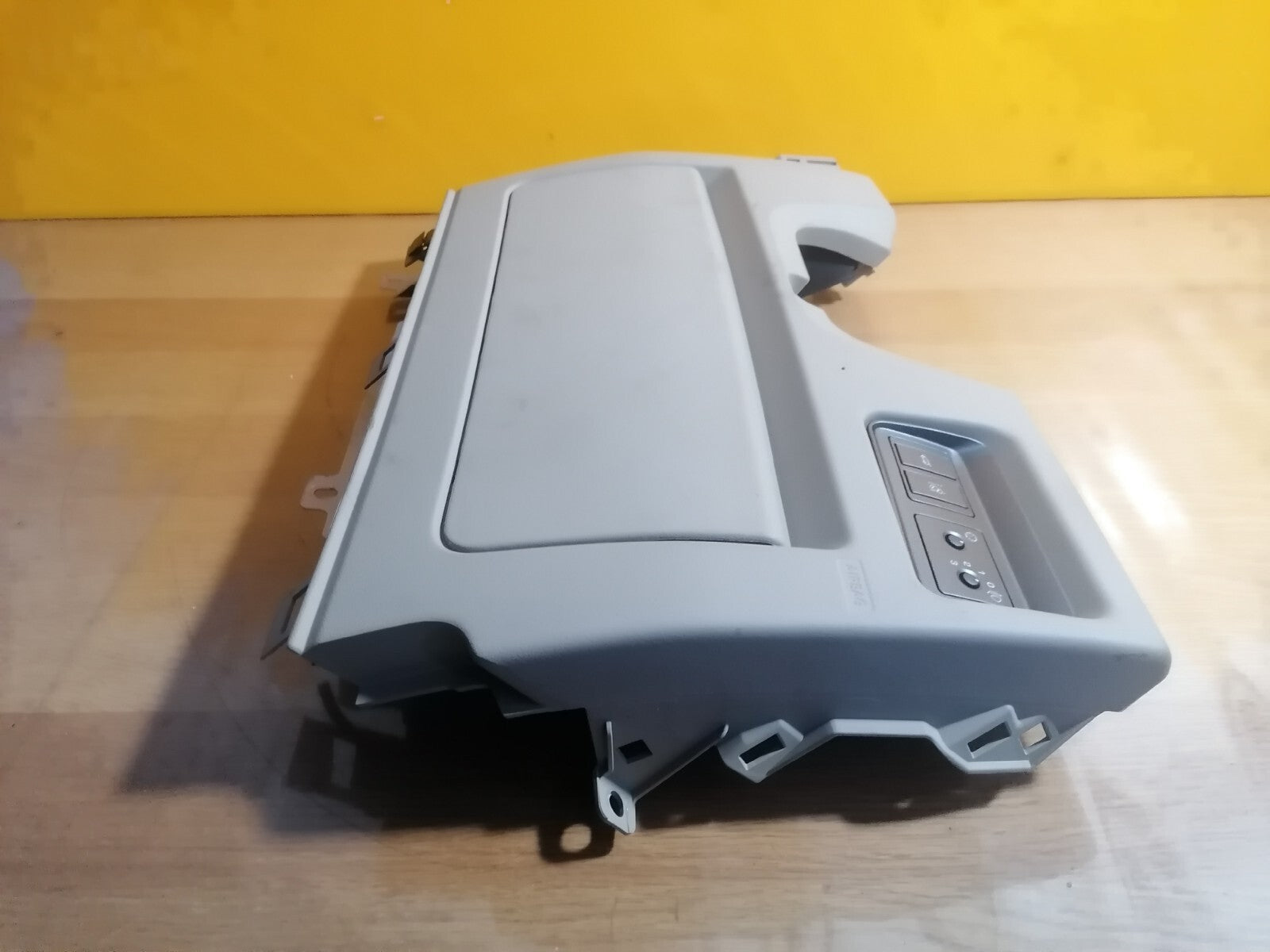 ✅Range Rover Evoque L538 2018 Right Driver Side Knee Abag BJ32-042A00-AC A108 - Image 3