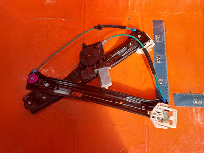✅2019 BMW 1 Series F20 M Sport Front Left Door Window Regulator Motor 7242561 - Image 1