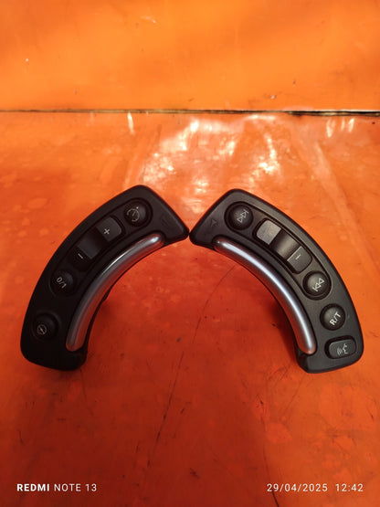✅Land Rover Range Rover L322 2005 4.4 Petrol STEERING WHEEL SWITCH CONTROL PANEL - Image 1