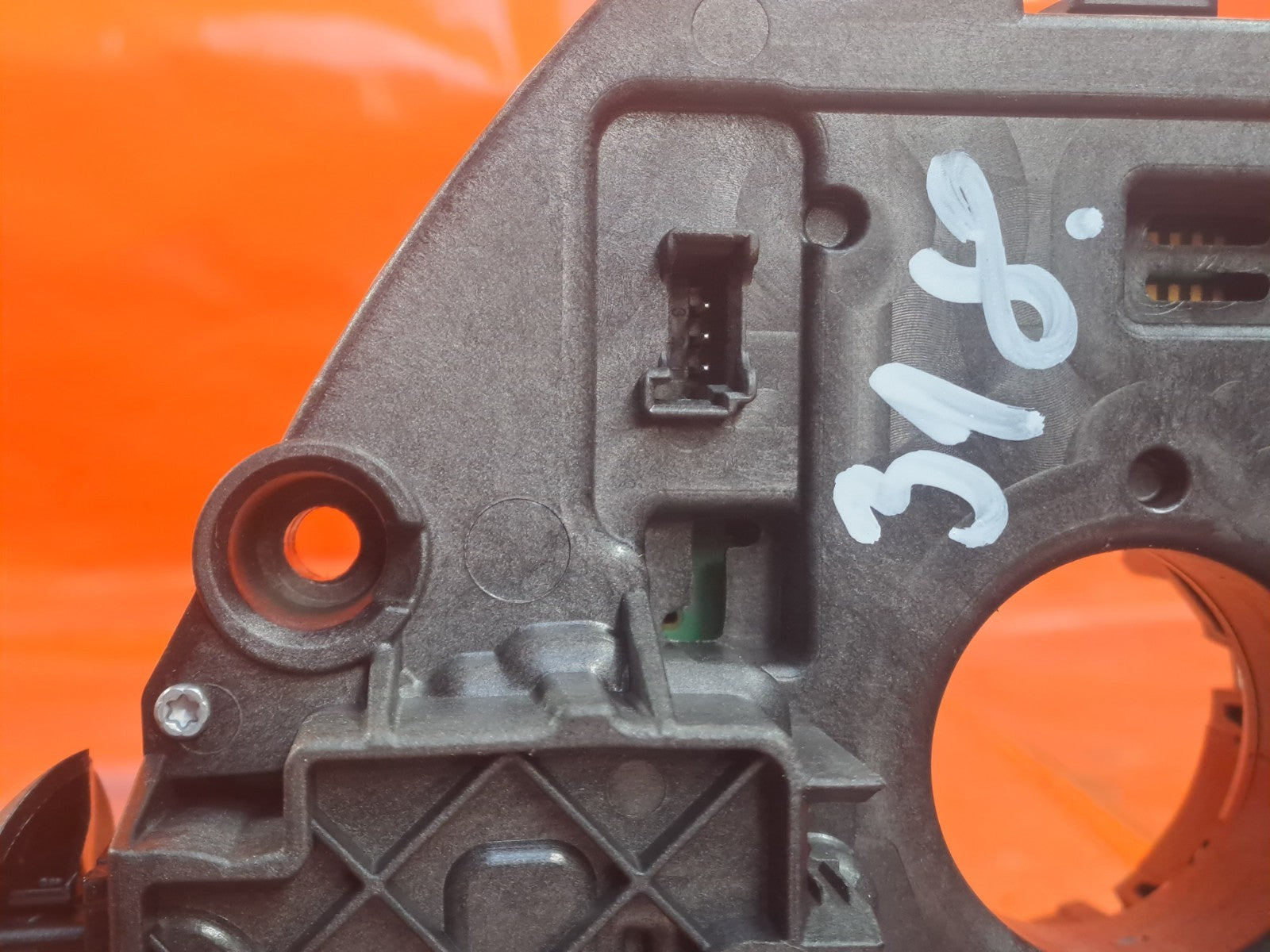 ebay-src:https://i.ebayimg.com/00/s/mtiwmfgxnjaw/z/vnaaaesw5fvpjvxz/$_57.jpg