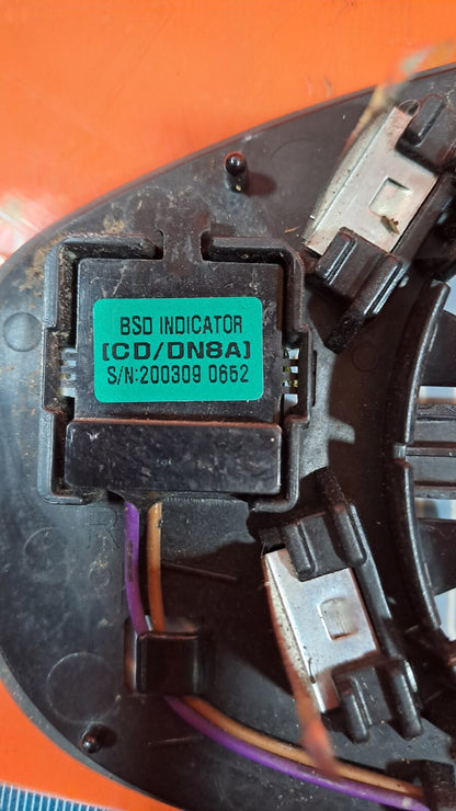 ebay-src:https://i.ebayimg.com/00/s/mtywmfg5mda=/z/amwaaoswm4lnbspb/$_57.jpg