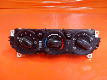 Ford Tourneo Custom 2.2 Diesel 2015 A/C Heater Climate Control Panel BM5T18549 - Image 2