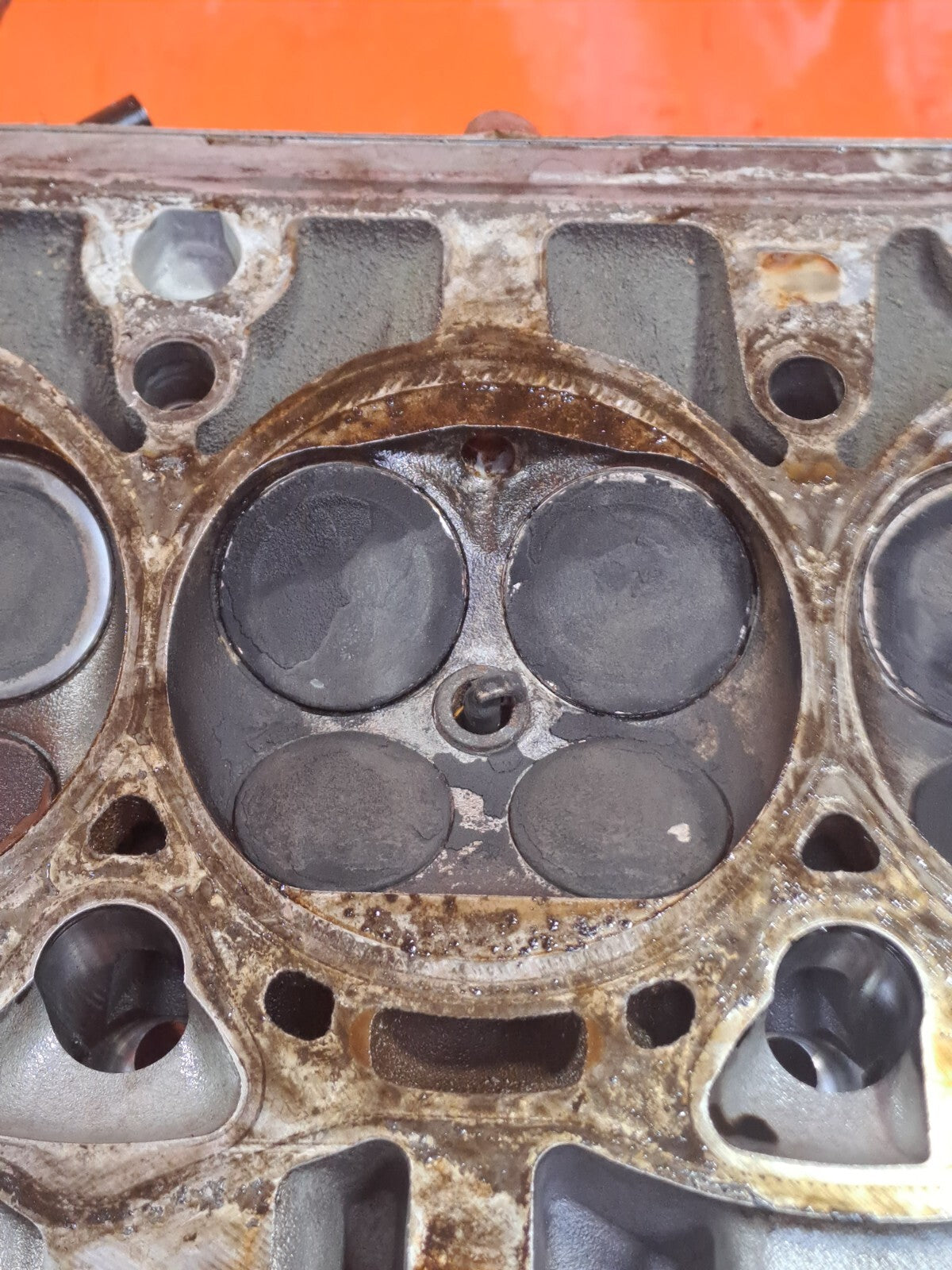 ✅Audi Q5 S Line 2.0 Petrol 2012 CYLINDER HEAD 06H103373K Warranty A276 - Image 9