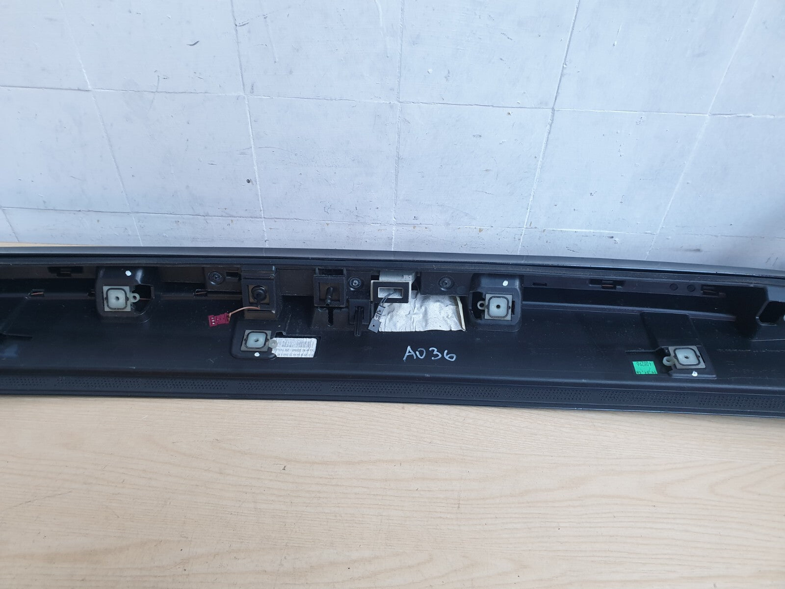 BMW F46 216D 1.5 DIESEL 2018 SPOILER REAR TAILGATE 7349464 - Image 11