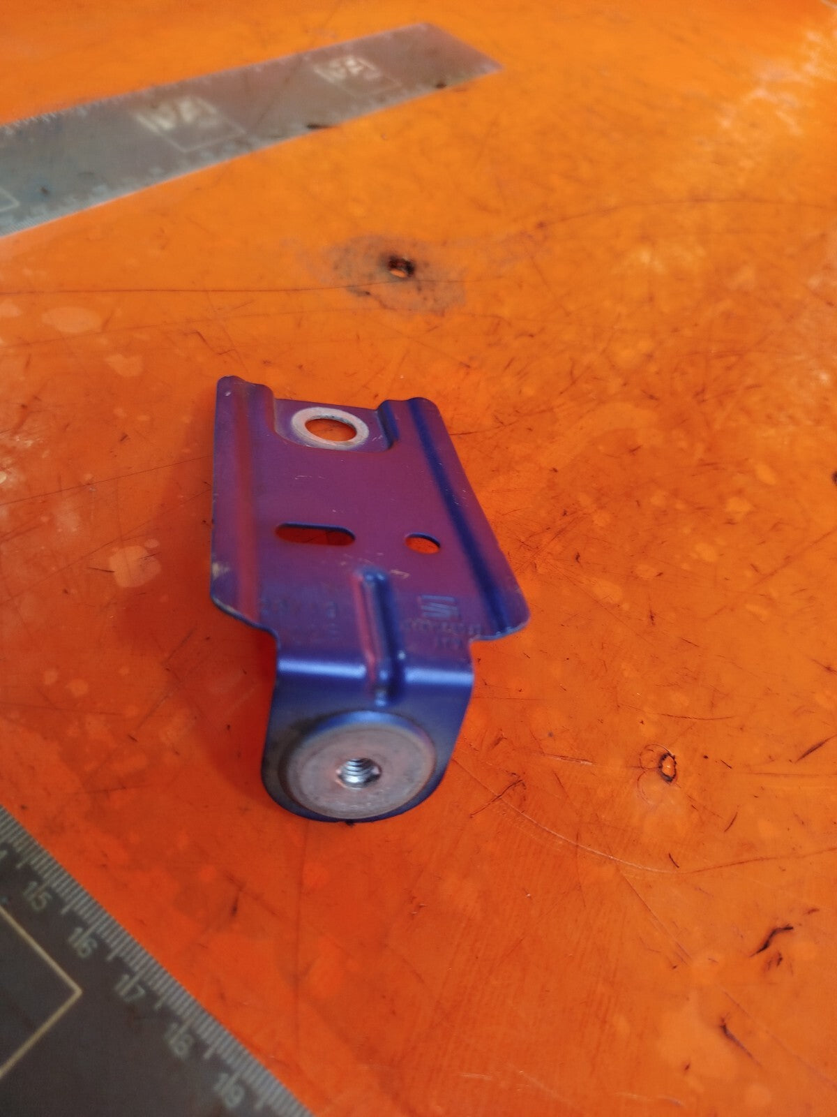 ✅SEAT ARONA FR 1.0 PETROL 2019 FRONT RIGHT WING BRACKET SUPPORT 6F0821432B A217 - Image 6