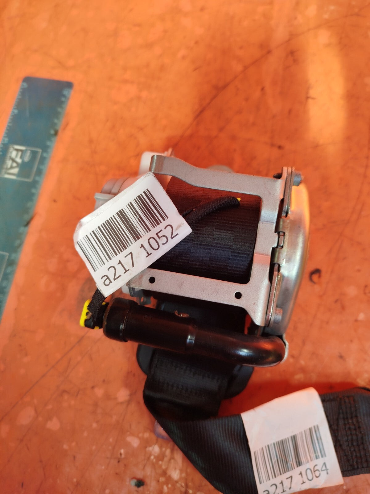 ✅SEAT ARONA FR 1.0 PETROL 2019 REAR LEFT SEAT BELT 81A857737PL 6F0857805 A217 - Image 3