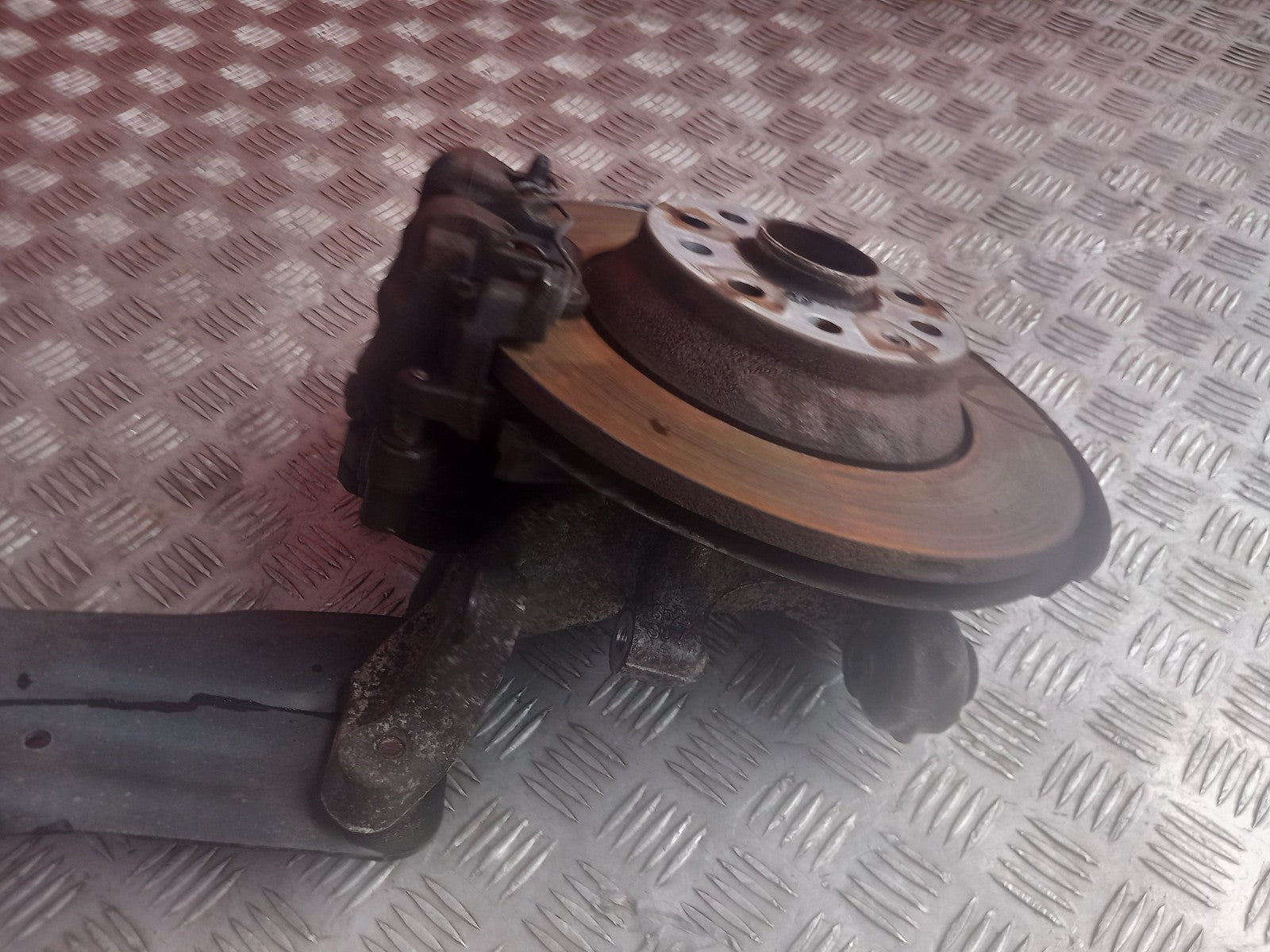 2022 VW Tiguan R-Line Rear Left Wheel Hub Brake Disc Warranty A389 - Image 7