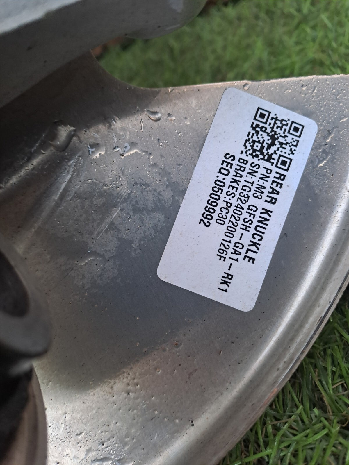 2024 TESLA MODEL 3 LONG REAR LEFT WHEEL HUB KNUCKLE 1344411-00-C +WARRANTY A207 - Image 12