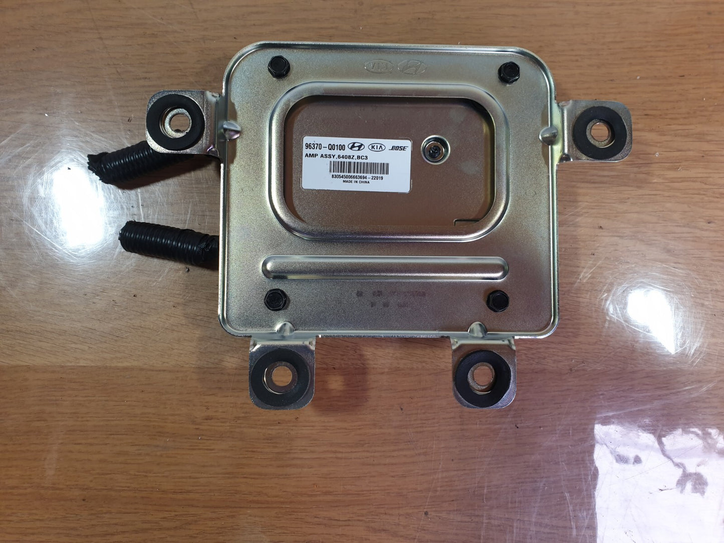 ebay-src:https://i.ebayimg.com/00/s/mtiwmfgxnjaw/z/o-oaaoswuofm5kcp/$_57.jpg