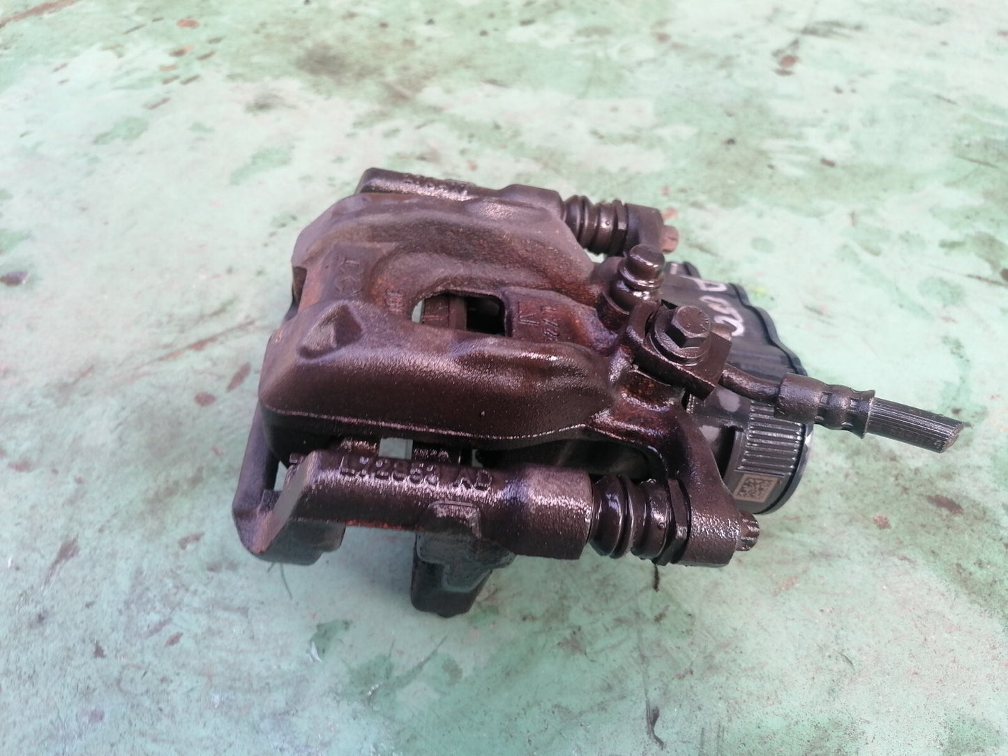 ✅2020 MERCEDES A CLASS W177 1.3P REAR LEFT BRAKE CALIPER A2474230800 A050 - Image 8