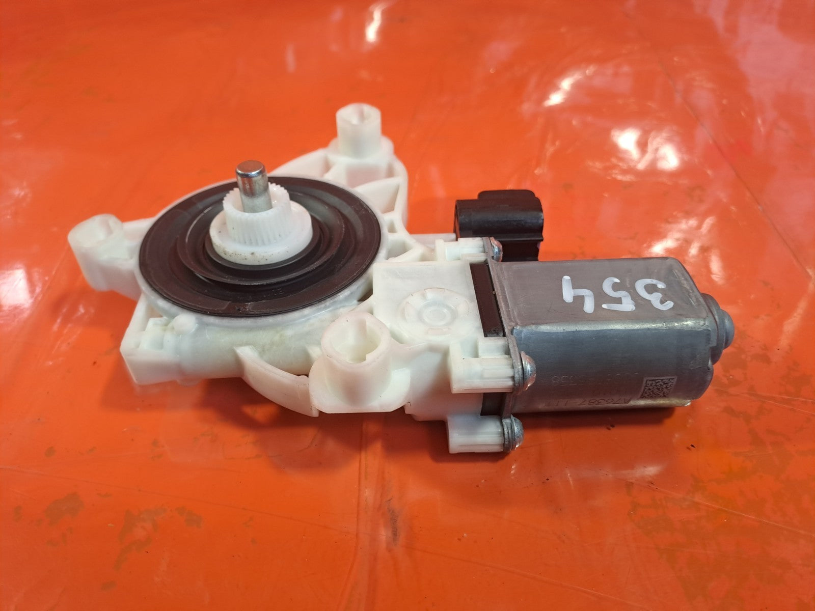 ✅2019 Ford Focus MK4 ST-Line Front Left Window Motor JX7B-14553-BA Warranty A354 - Image 4