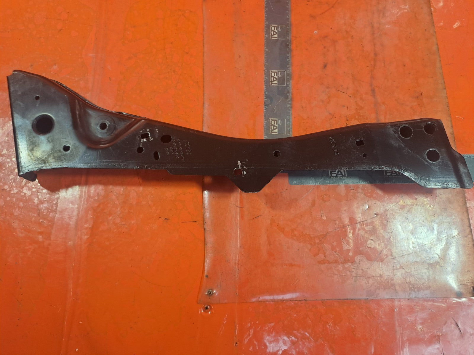 ✅2023 FORD KUGA MK3 ST-LINE X FRONT LEFT LOWER BRACKET SUPPORT LX6B-S101D49-DC - Image 2