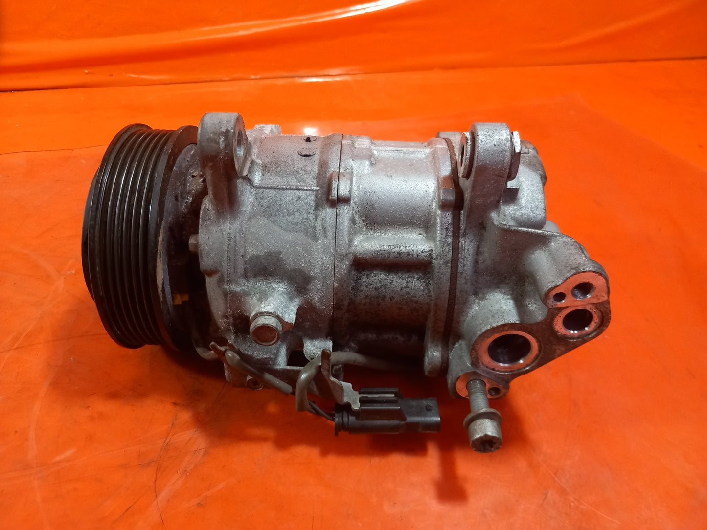 ebay-src:https://i.ebayimg.com/00/s/mtiwmfgxnjaw/z/ggmaaeswsytqkuqy/$_57.jpg