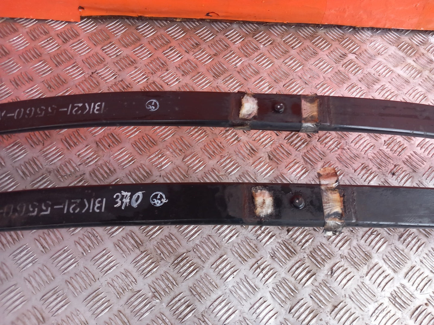 Ford Transit Custom 2.0 Diesel 2021 Rear Leaf Springs Pair BK215560AH Warranty - Image 4