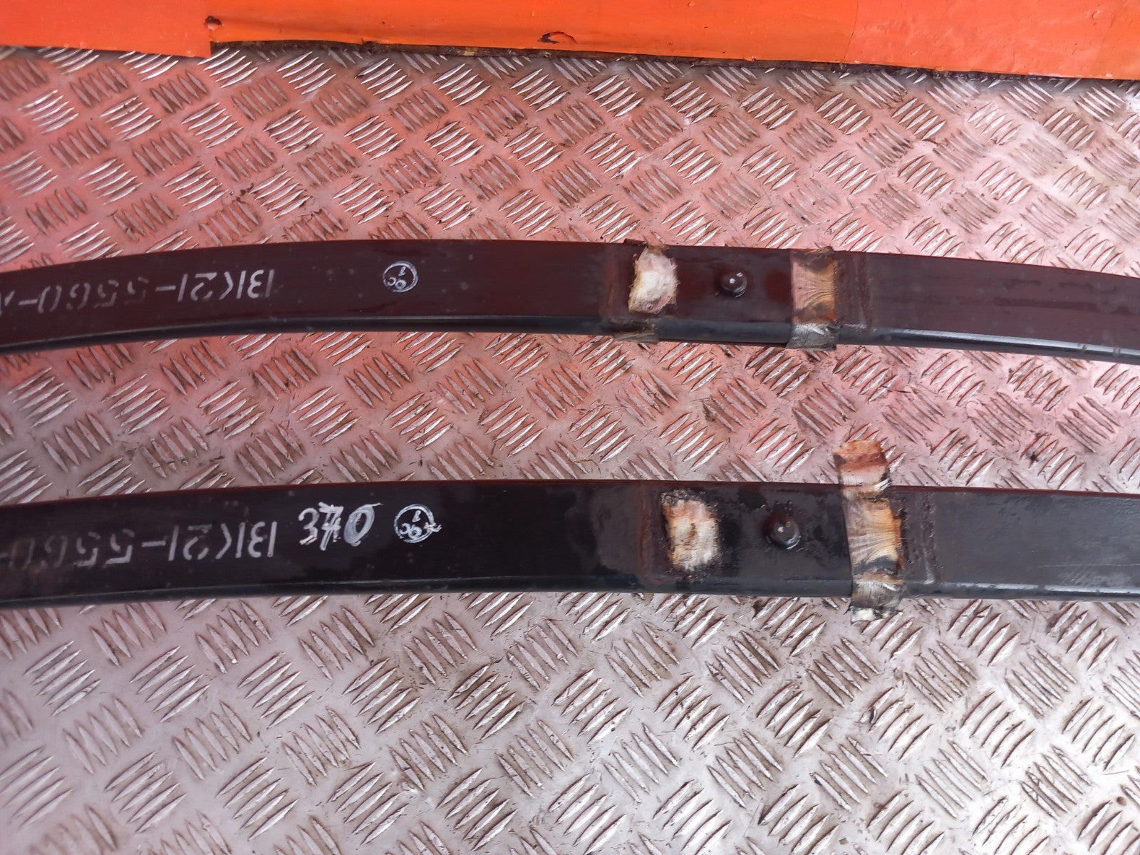 Ford Transit Custom 2.0 Diesel 2021 Rear Leaf Springs Pair BK215560AH Warranty - Image 4