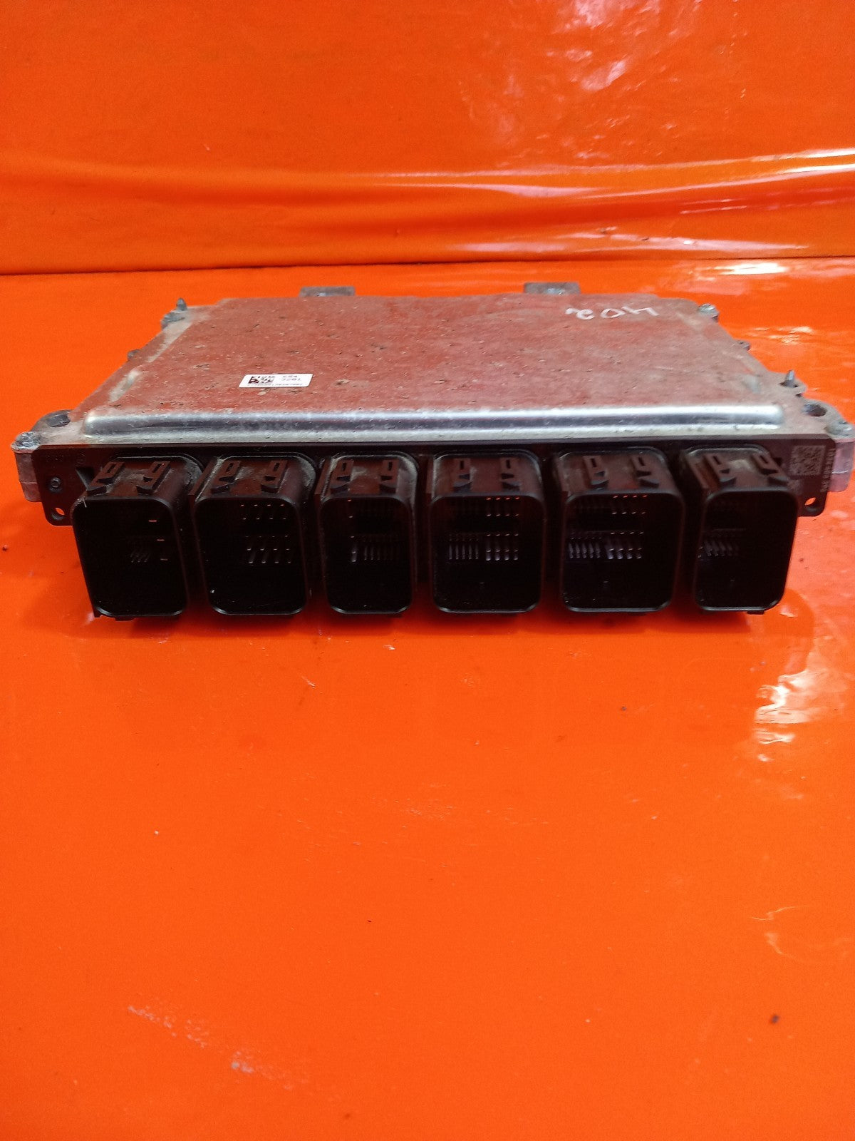 ebay-src:https://i.ebayimg.com/00/s/mtywmfgxmjaw/z/njeaaeswdujqfr0q/$_57.jpg