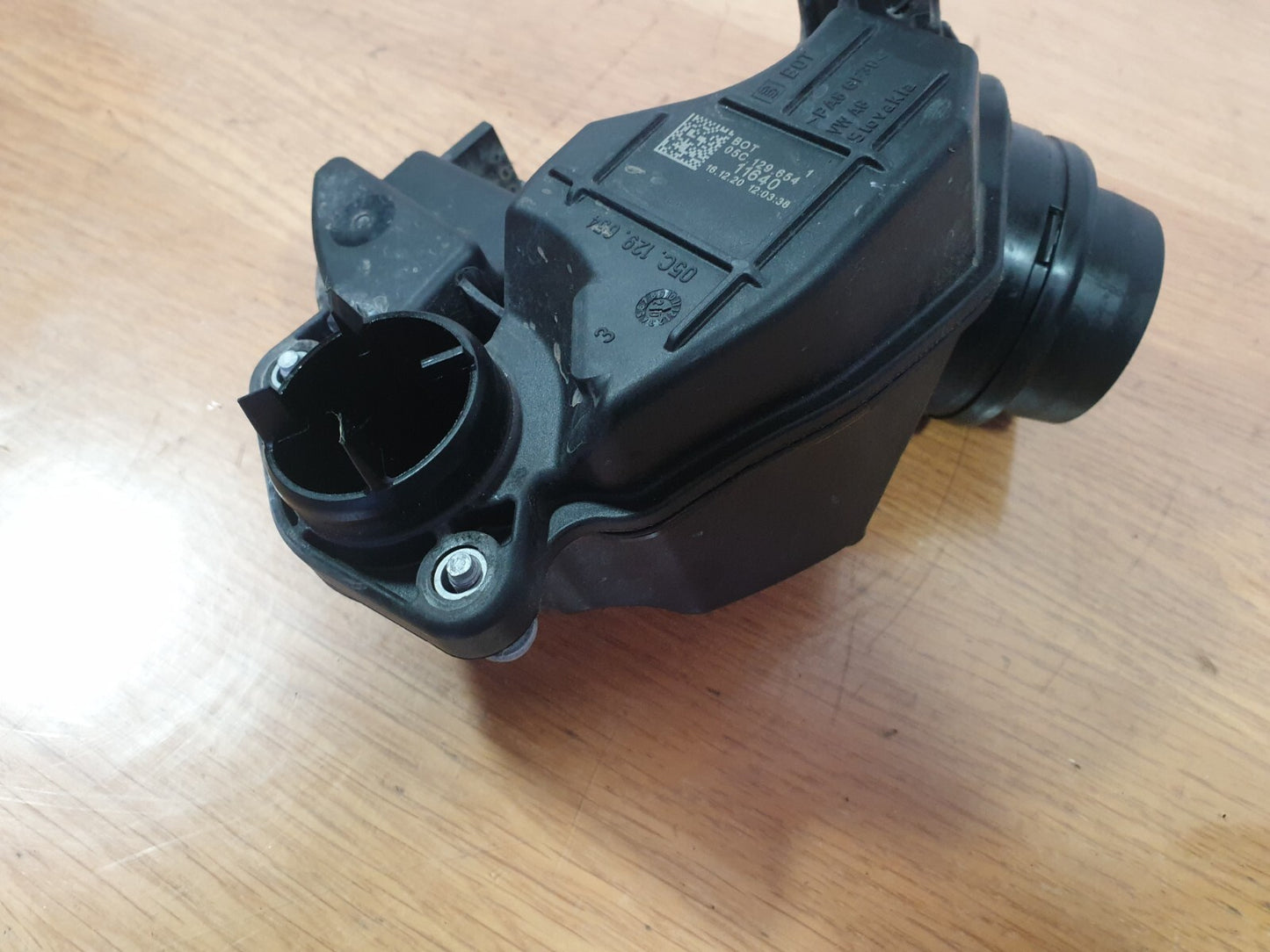 Volkswagen Polo Match 1.0 Petrol 2021 AIR INTAKE MANIFOLD 05С129654 Warranty - Image 4
