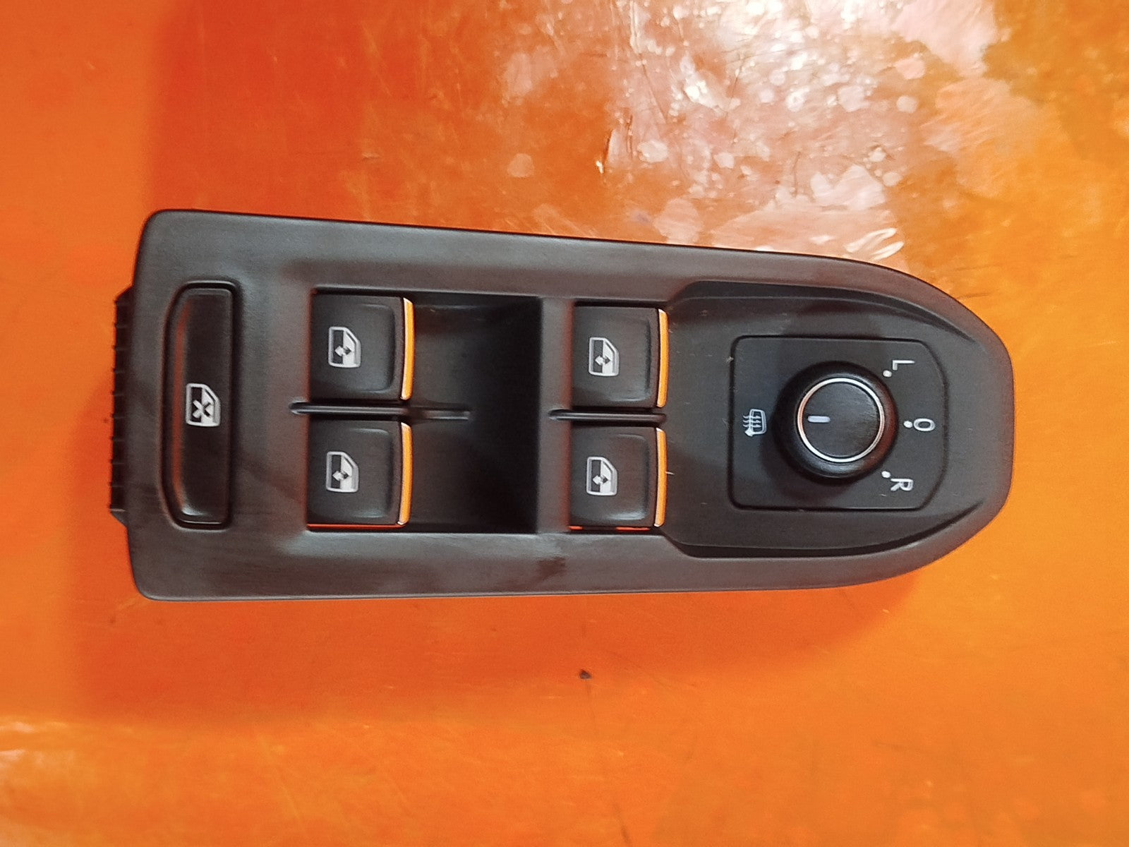 ✅2021 VW GOLF R-LINE MK8 FRONT RIGHT WINDOW SWITCH 5G0959857E + WARRANTY A349 - Image 2