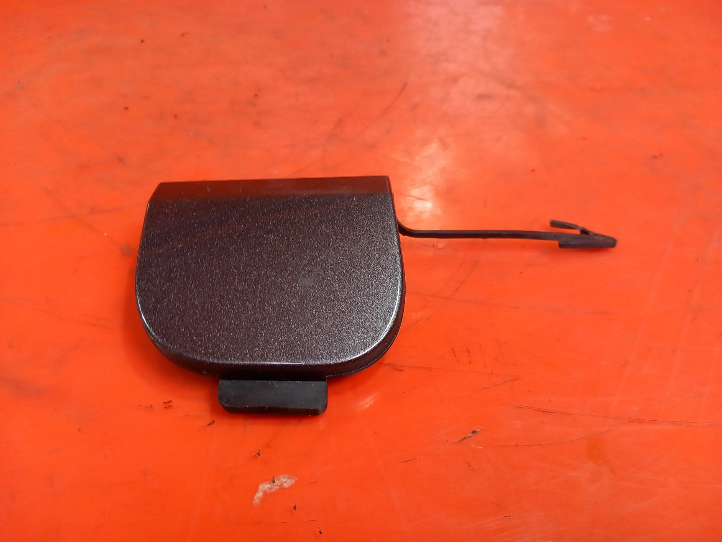 Ford Transit Custom 2.0 Diesel 2024 Front Tow Eye Cover 039707389 Grey A406 - Image 3