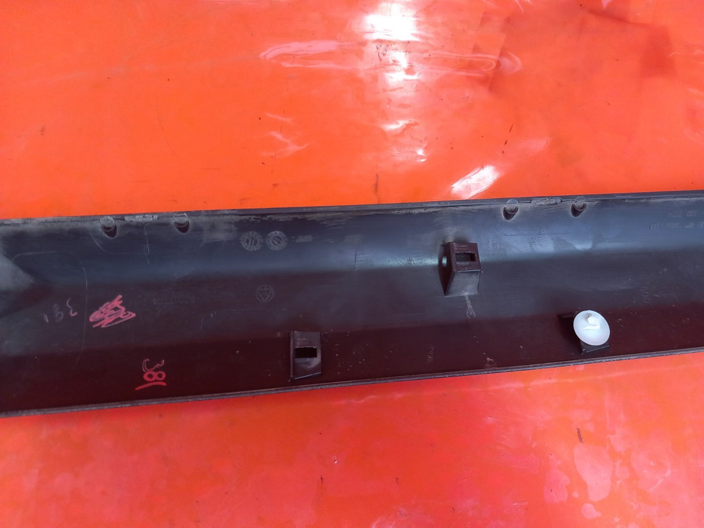 Citroen Berlingo 650 1.5 Diesel 2020 Front Right Door Lower Molding 9808747077 - Image 11