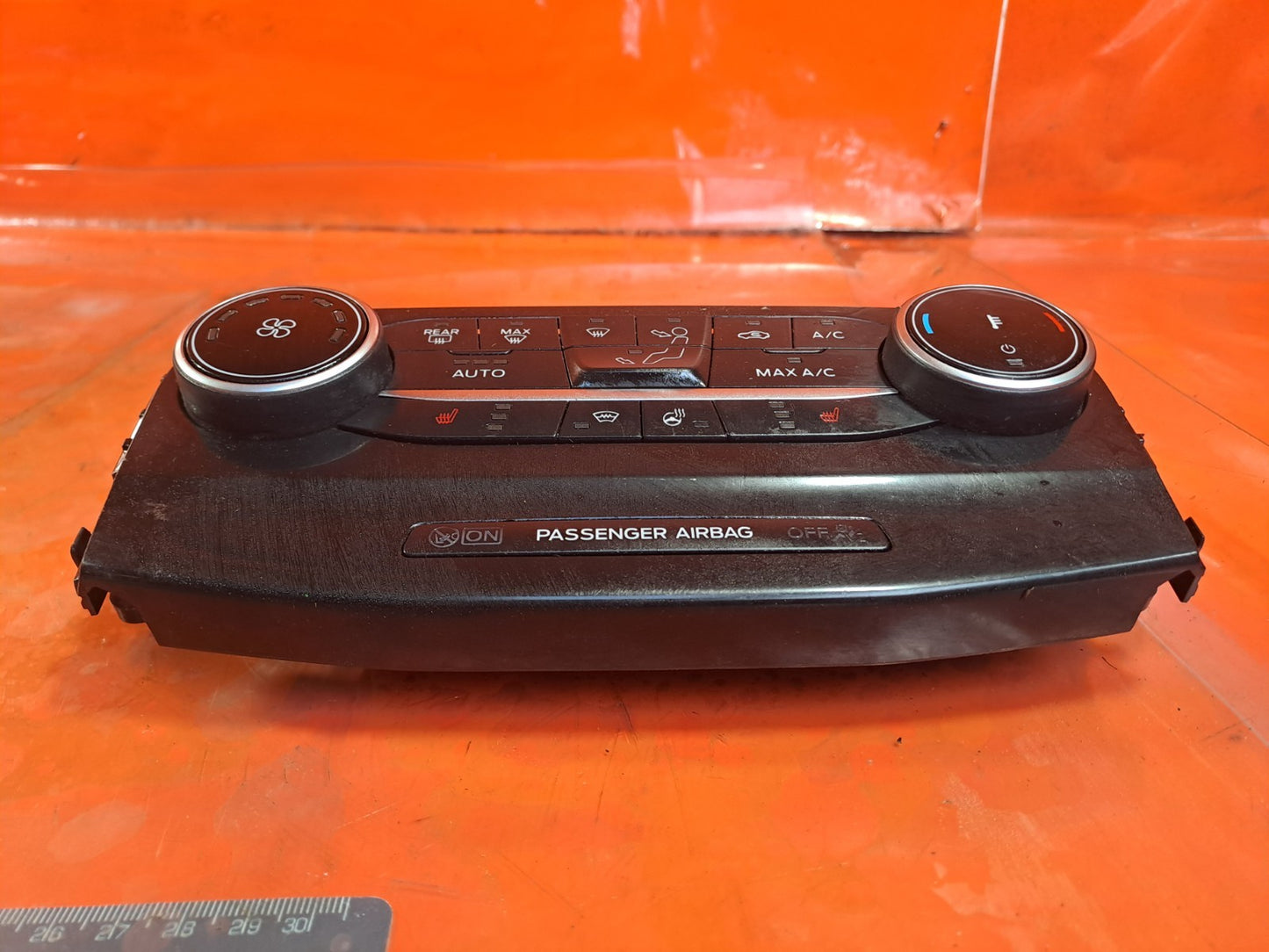 ✅2023 FORD PUMA TITANIUM HEAT CONTROL PANEL MN1T-18C612-HD + WARRANTY A328 - Image 2