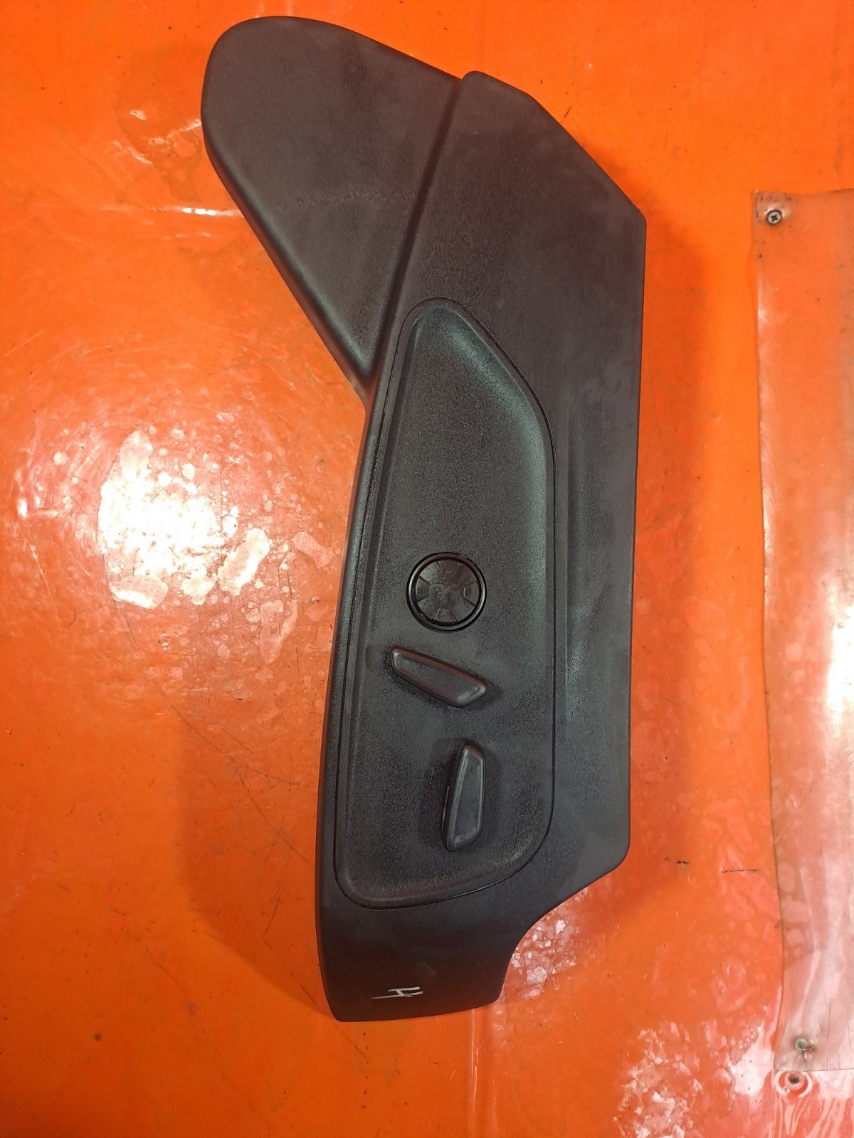 ✅FORD KUGA St-LINE 1.5 PETROL 2024 FRONT LEFT SEAT CONTROL SWITCH NX7T14B709AA - Image 6