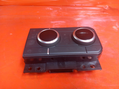Land Rover Defender L663 3.0 Diesel 2025 Heater Climate Control Panel L8B213D734 - Image 5