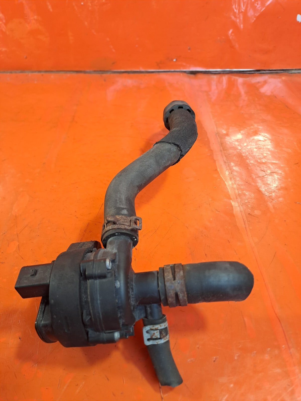 ✅MERCEDES E250 W212 2.1 DIESEL 2011 AUXILIARY WATER PUMP A2128350164 A2118350028 - Image 3