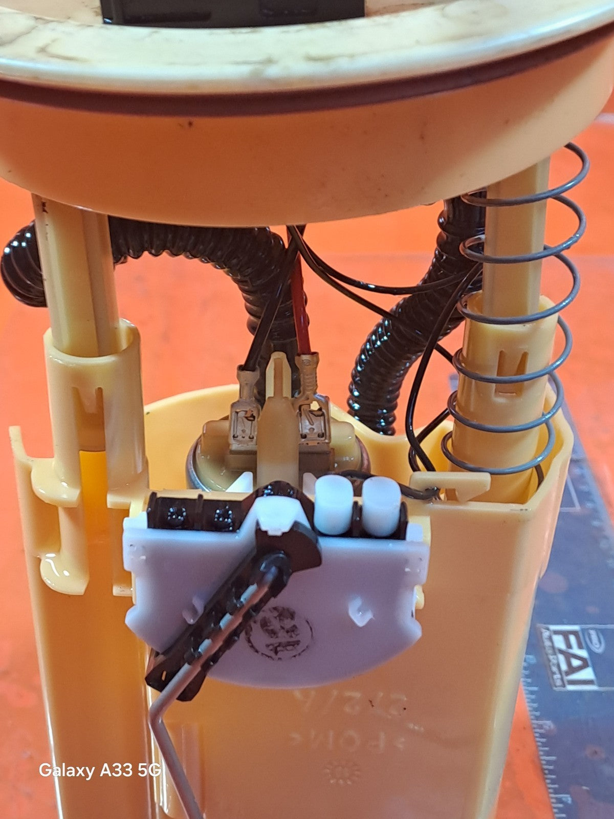 ✅MINI COUNTRYMAN ONE D MK3 1.6 DIESEL 2013 FUEL PUMP SENDER UNIT 9810857 A304 - Image 9