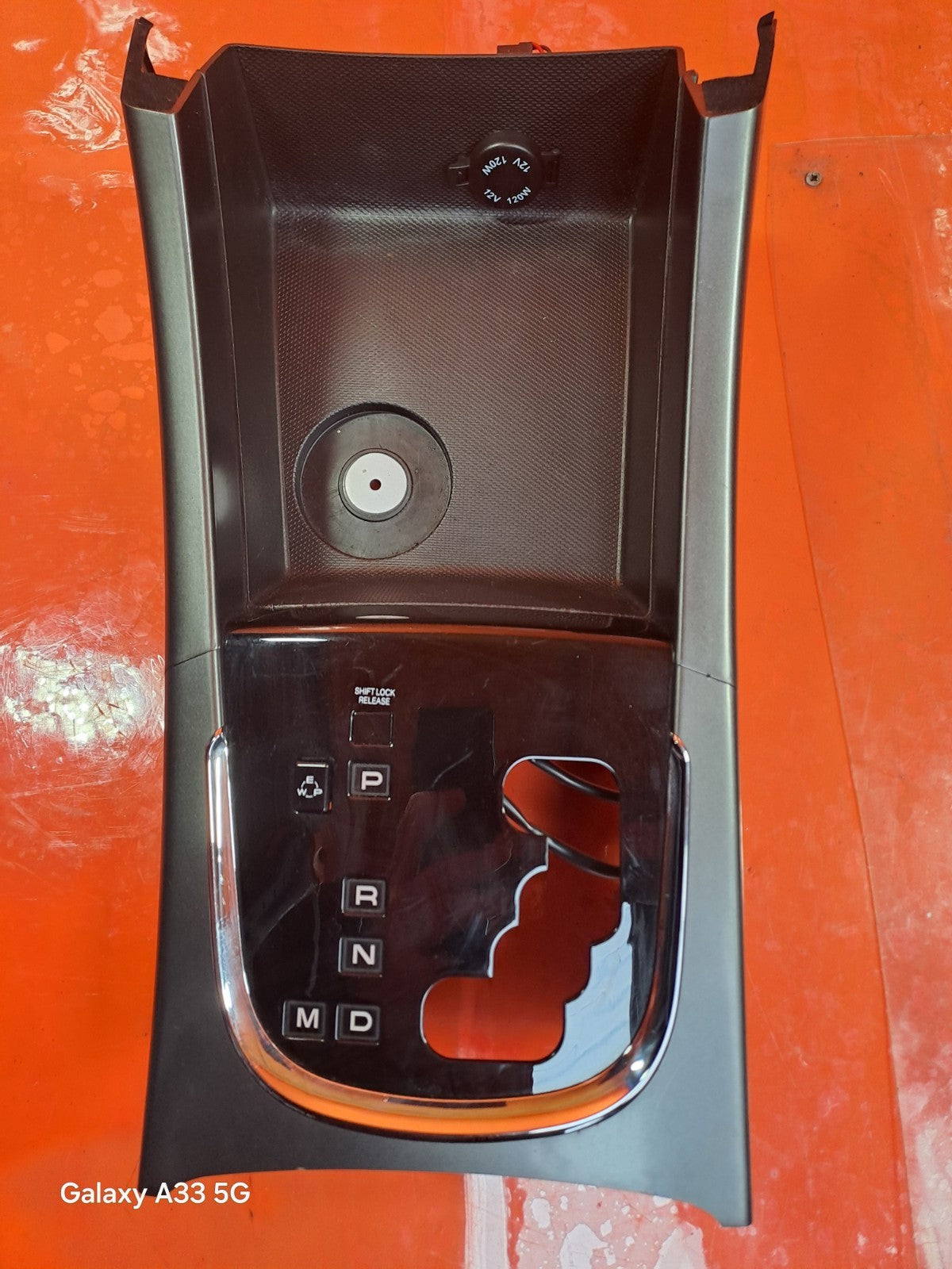 ✅SSANGYONG KORANDO LE 2.2 DIESEL 2018 CENTER CONSOLE 77922-34100 77924-34610 - Image 1