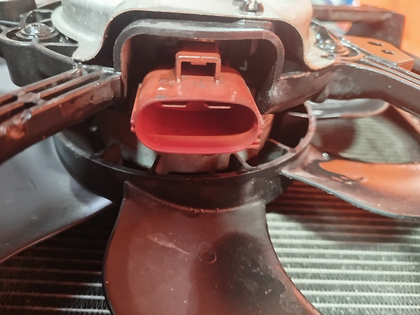 ebay-src:https://i.ebayimg.com/00/s/mtiwmfgxnjaw/z/w-eaaeswjr1px8qe/$_57.jpg