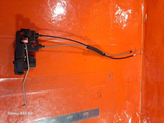 ✅2018 SSANGYONG KORANDO LE FRONT LEFT DOOR LOCK + WARRANTY A288 - Image 1