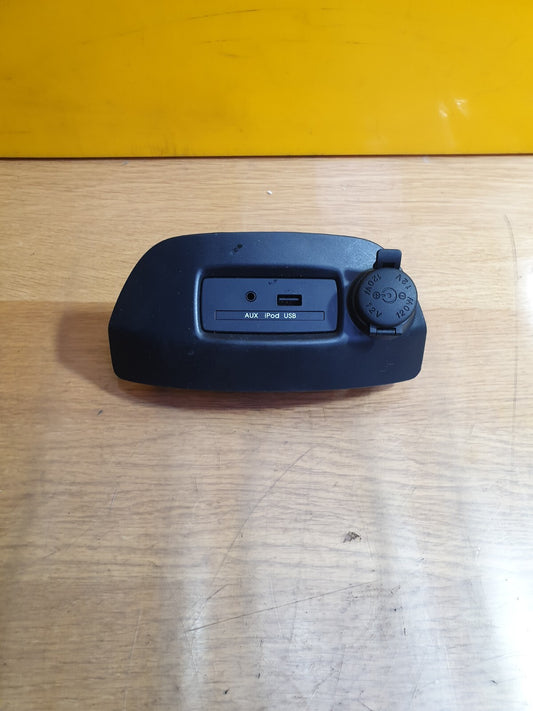 ✅KIA SOUL MK1 1.6 DIESEL 2009 AUX USB PORT 96120 2K000 Warranty A099 - Image 1