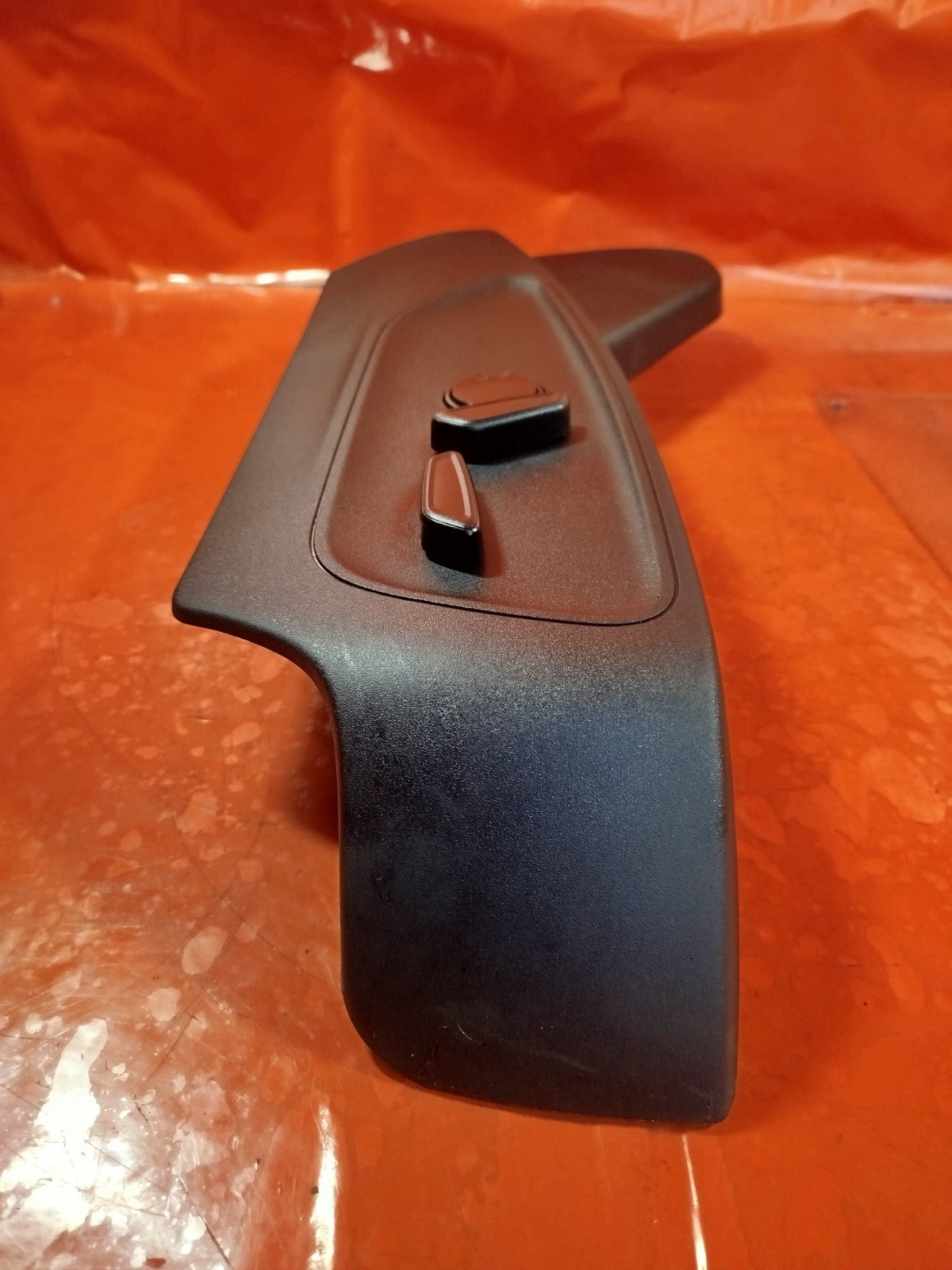 ebay-src:https://i.ebayimg.com/00/s/mtywmfgxmjaw/z/h60aaeswtchplm8d/$_57.jpg